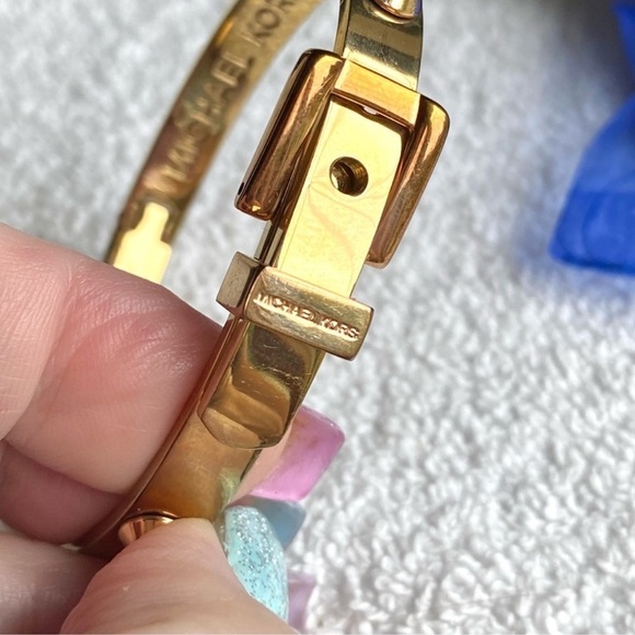 Micheal Kors Gold studded bangle bracelet with belt Buckle style secure closure - Picture 3 of 5